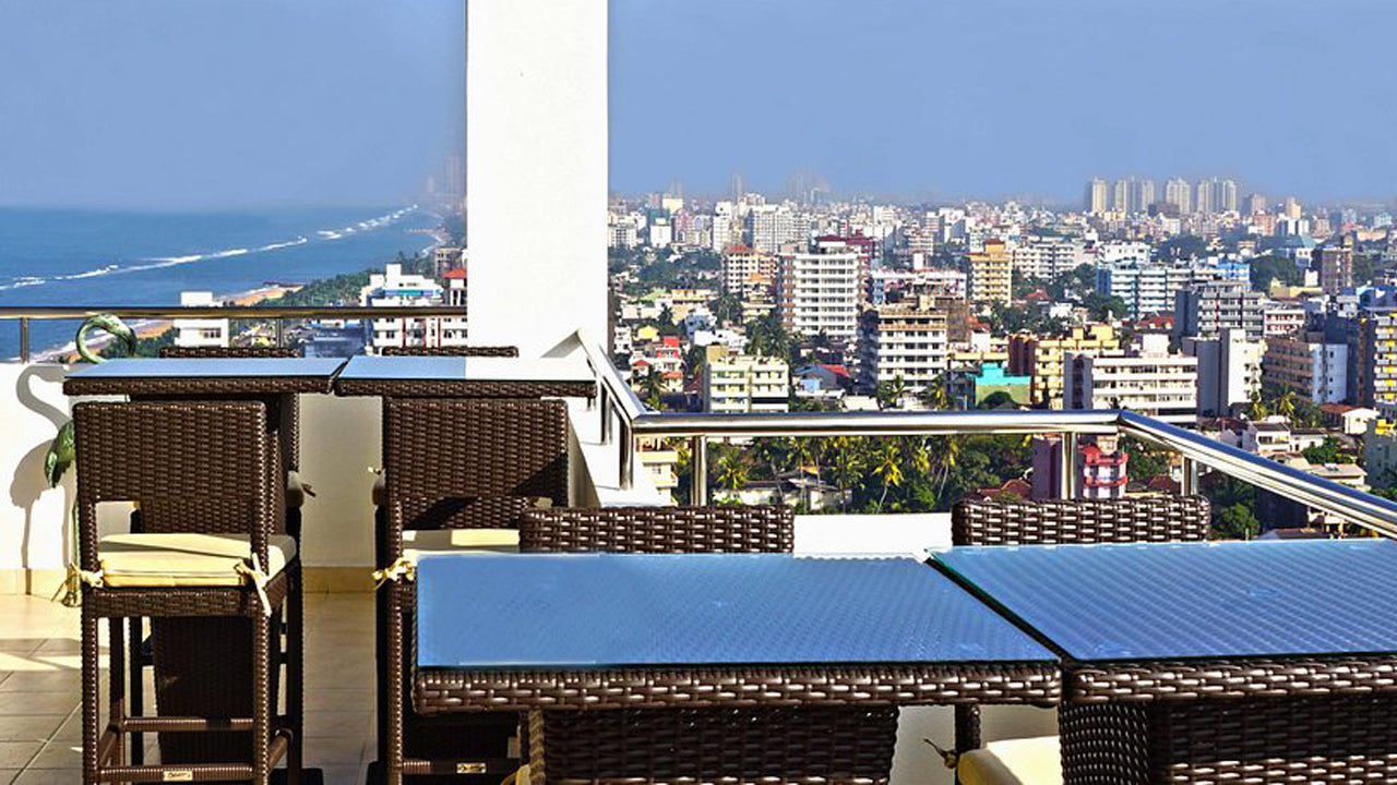 The Penthouse Above Sea, Dehiwala