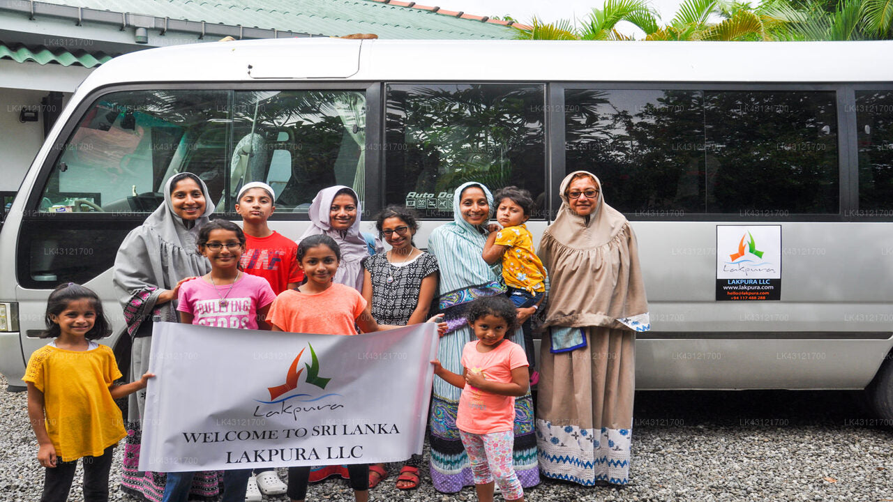 Transfer between Colombo Airport (CMB) and Back of Beyond - Pidurangala, Sigiriya